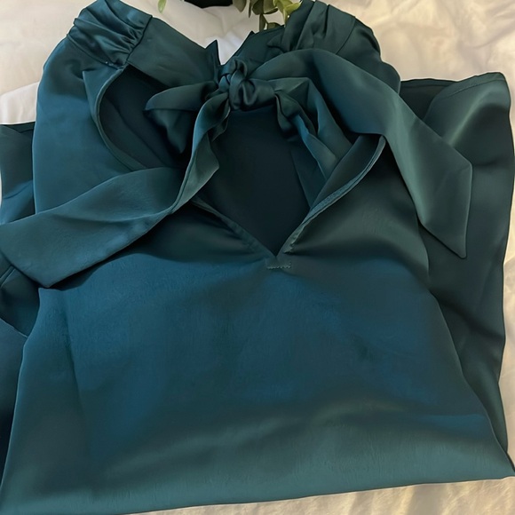 Ann Taylor - Picture 1 of 5